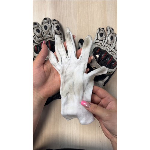 Xzone Magiczne rękawiczki - produkt do czyszczenia rękawic wewnątrz