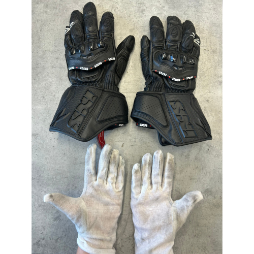 Xzone Magiczne rękawiczki - produkt do czyszczenia rękawic wewnątrz